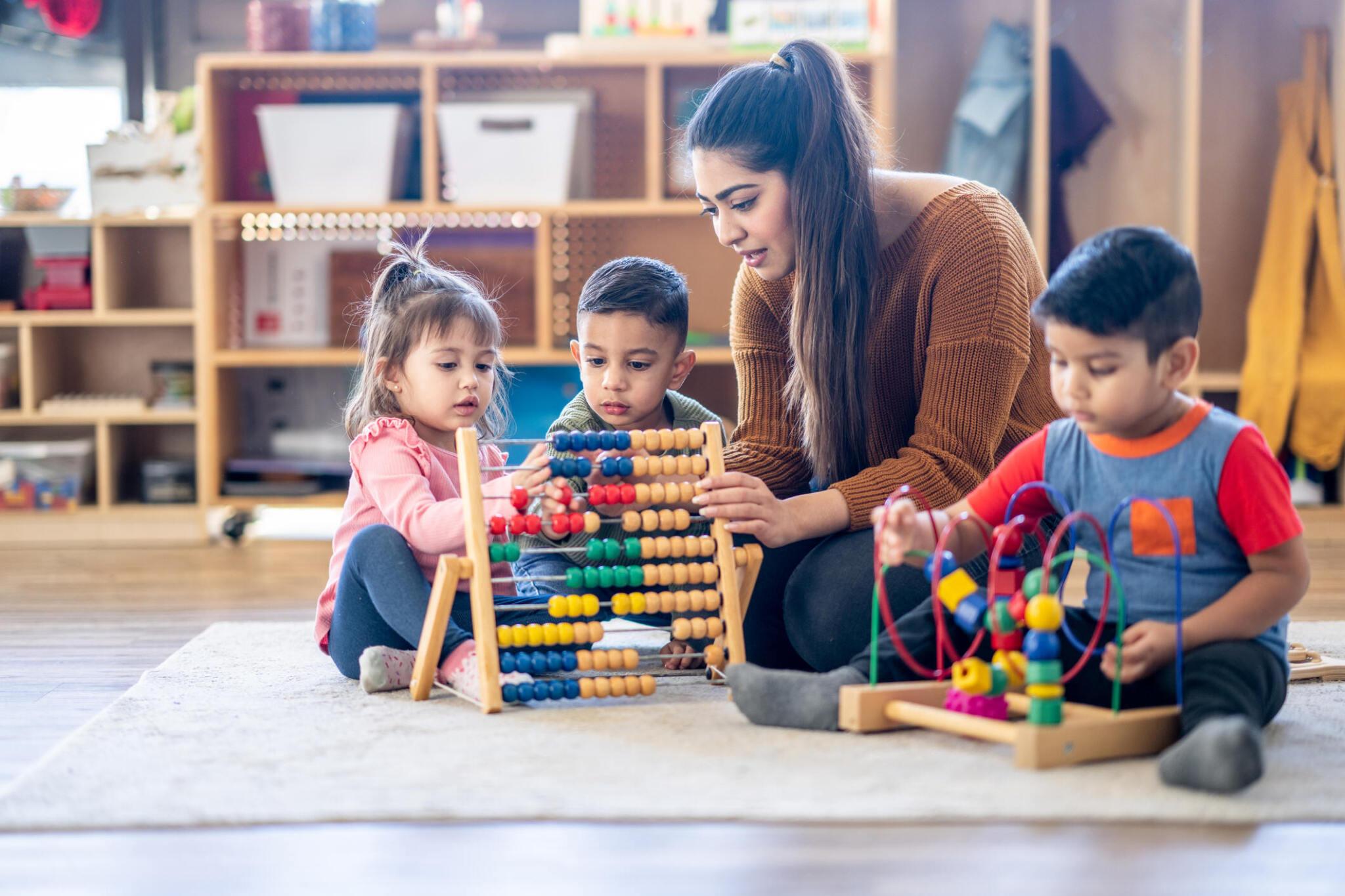 Children learning at trilingual kindergarten Ahwatukee