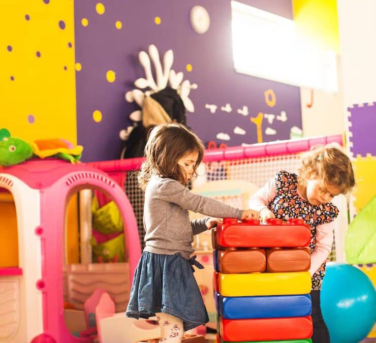 Montessori vs. Daycare: What’s Better for Early Development?